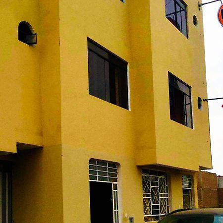 Hospedaje Luna Llena San Vicente de Cañete Eksteriør bilde