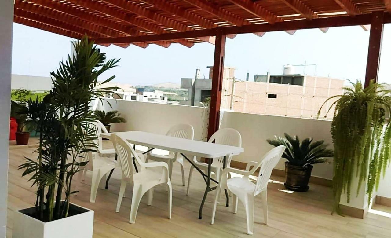 Hospedaje Luna Llena San Vicente de Cañete Eksteriør bilde