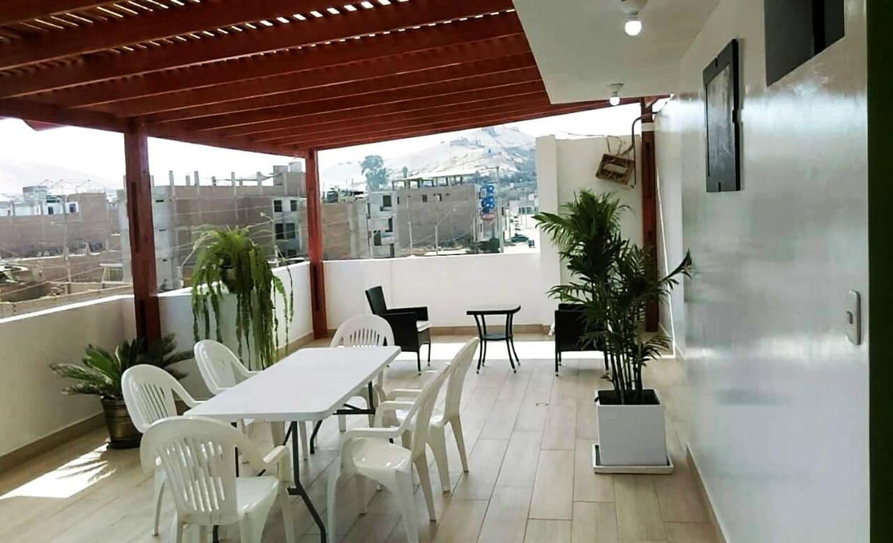 Hospedaje Luna Llena San Vicente de Cañete Eksteriør bilde